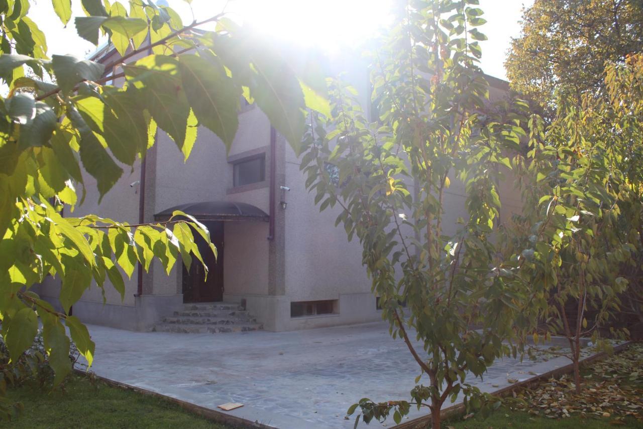 Cherry Garden Boutique Hotel Yeghegnadzor Exterior foto